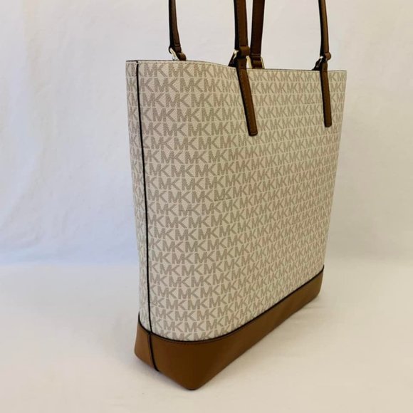 Michael Kors Kelli Large Two-Tone Logo Tote Bag - Picture 7 of 15